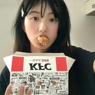 赤裸女羔羊封面